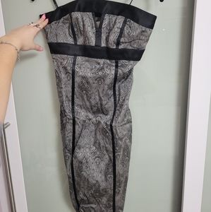 NWT bebe black/gray paisley print empire waist strapless dress